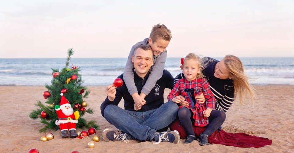 7 Powerful Family Bonding Ideas for Unforgettable Christmas Memories